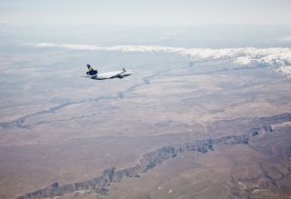 MD11 over Grand Canyon